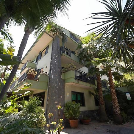 Hotel Borgo Verde CTA Exterior photo
