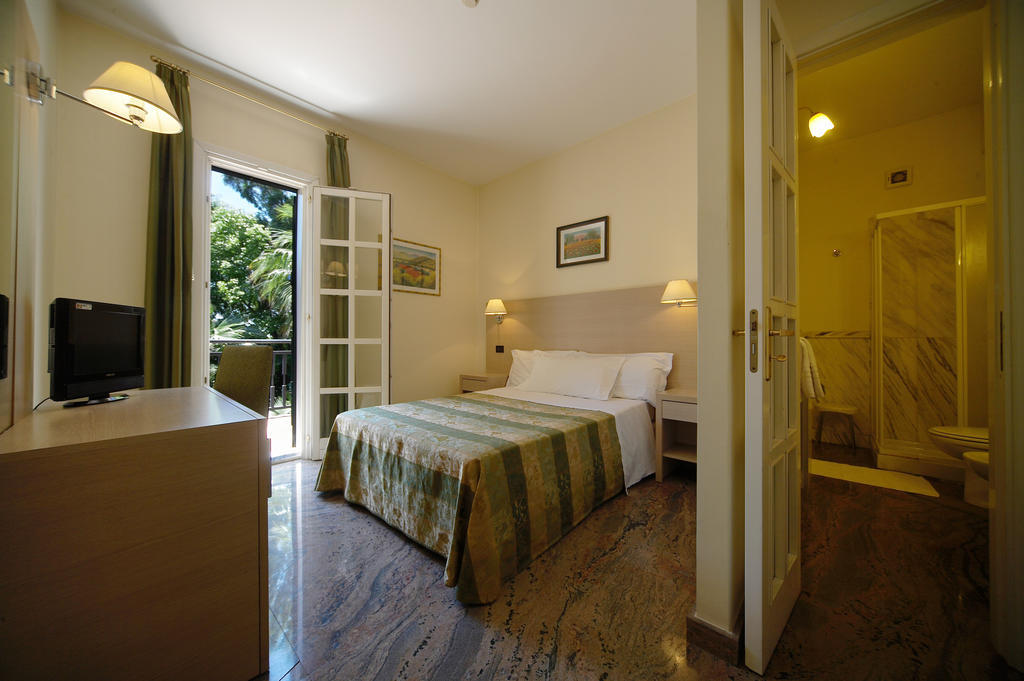 Hotel Borgo Verde CTA Exterior photo